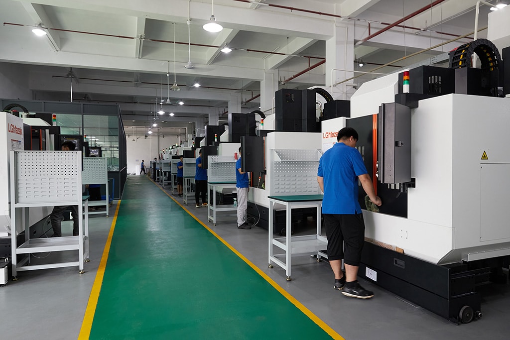 3 axis,4 axis, and 5 axis CNC Machining workshop of CNC Metal Machining 